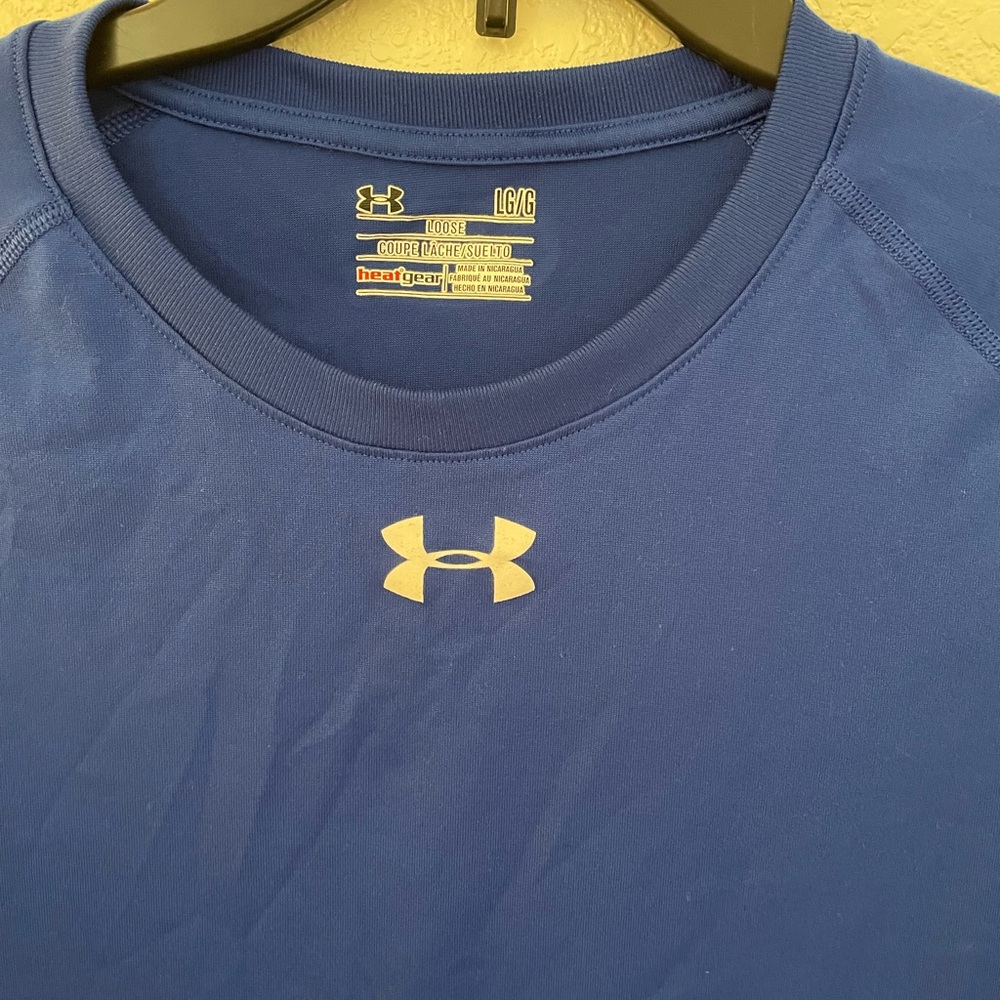 Under Armor Tee - Picture 3 of 3